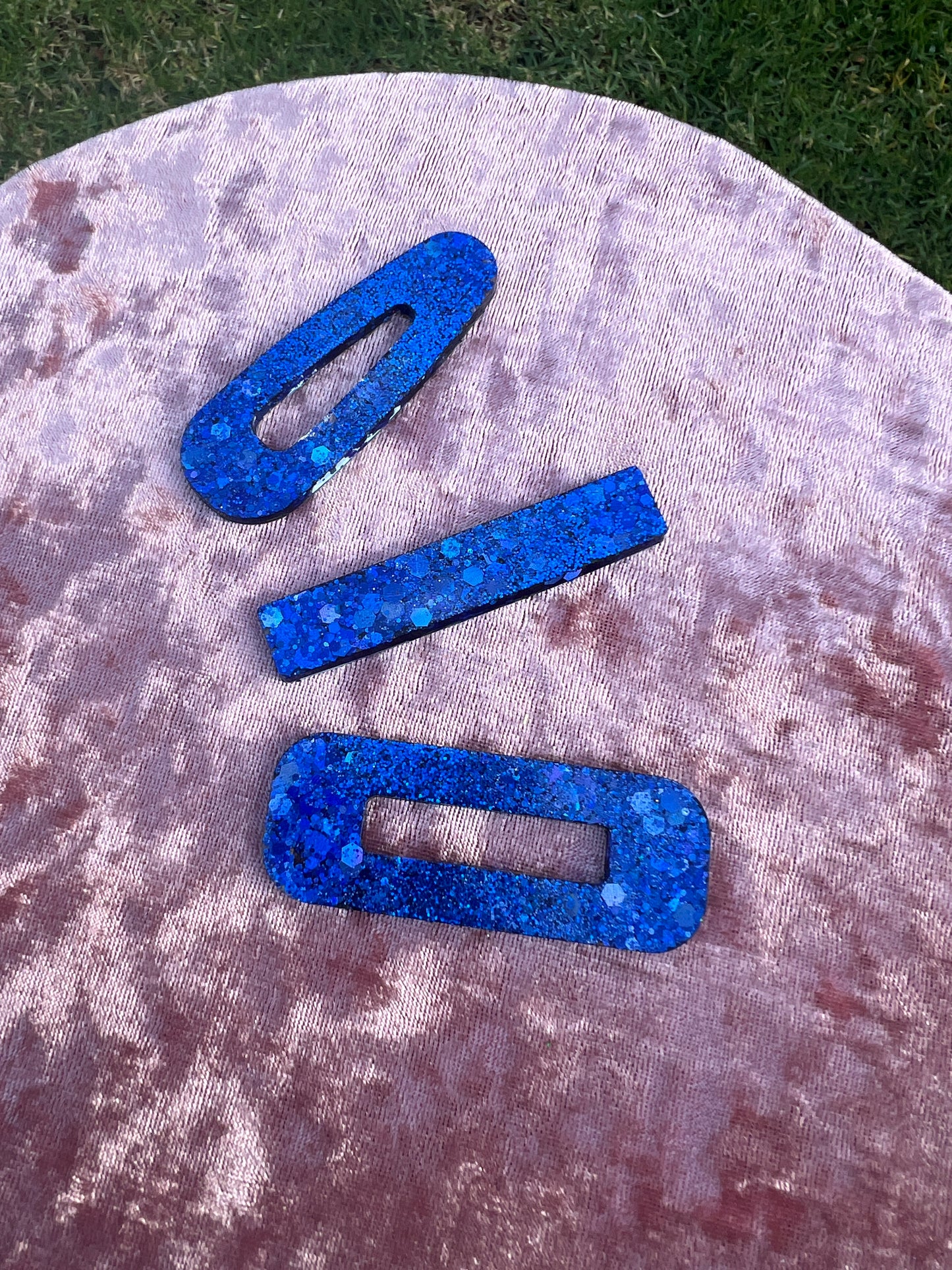 Bountiful Blue Hair Clip