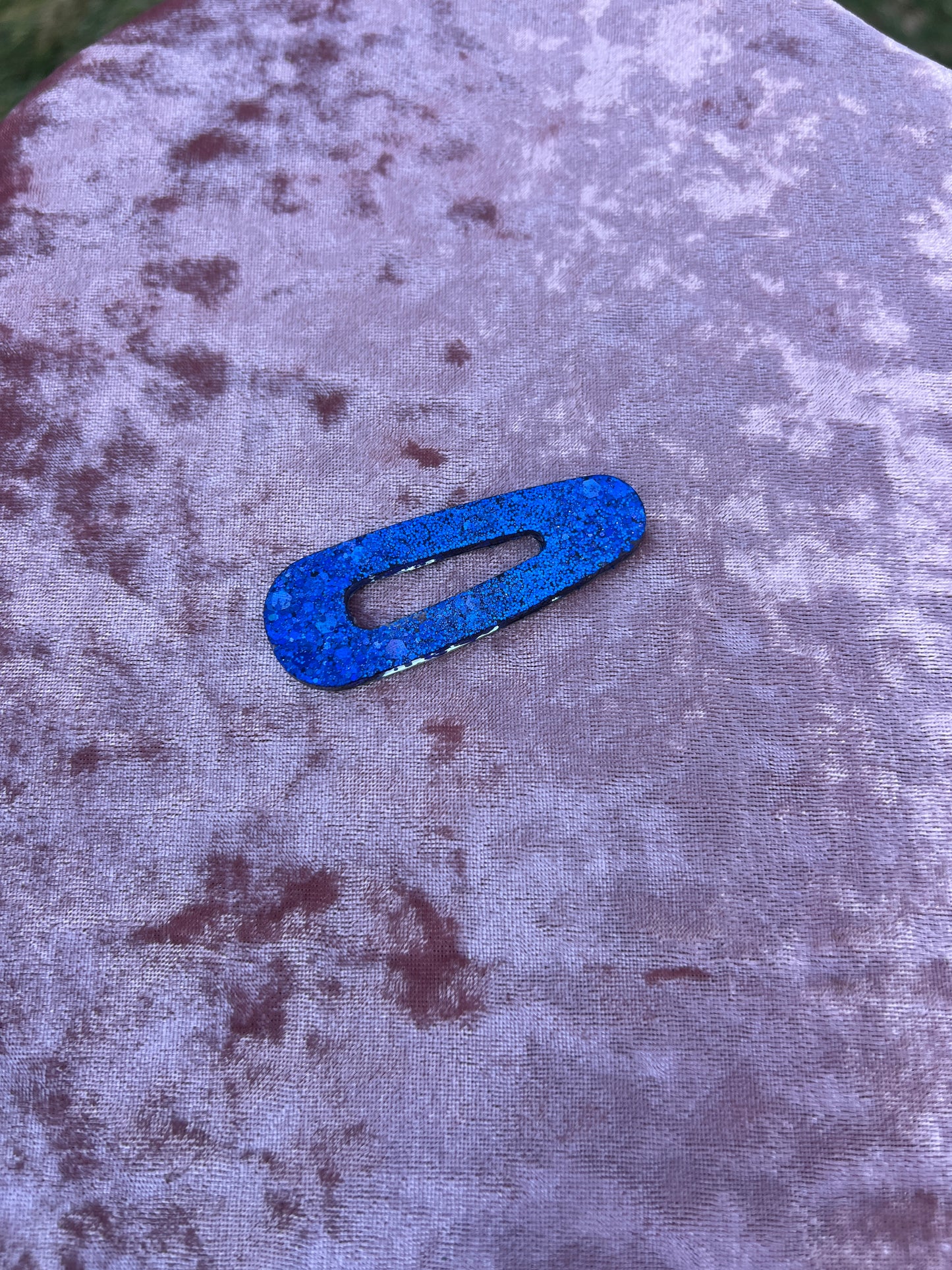 Bountiful Blue Hair Clip